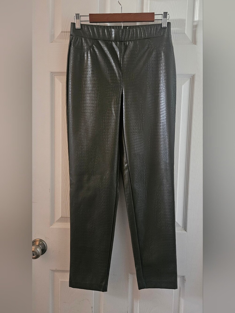 Isaac Mizrahi Live Faux Leather Pants